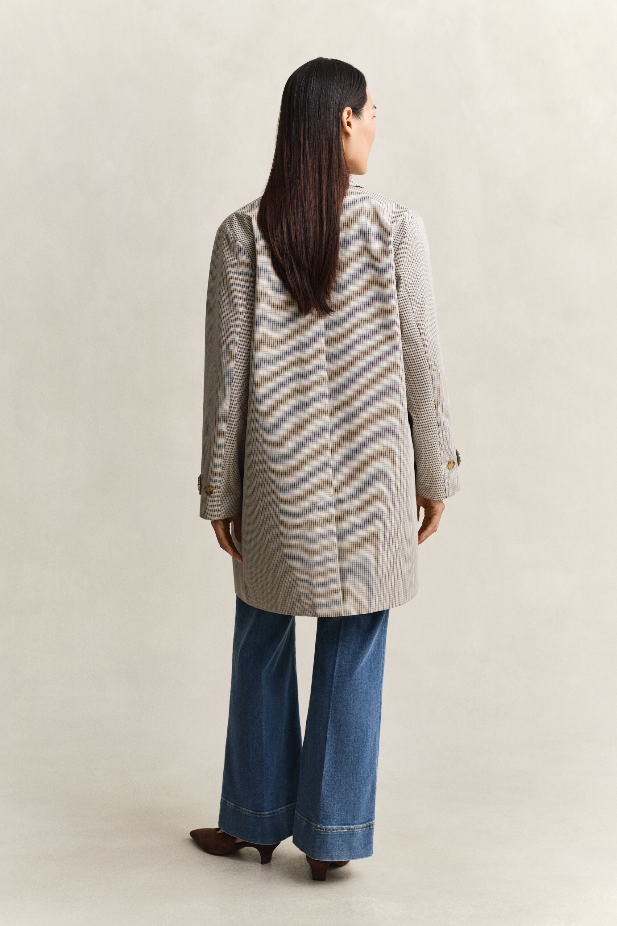 Gabardina com padrão de xadrez