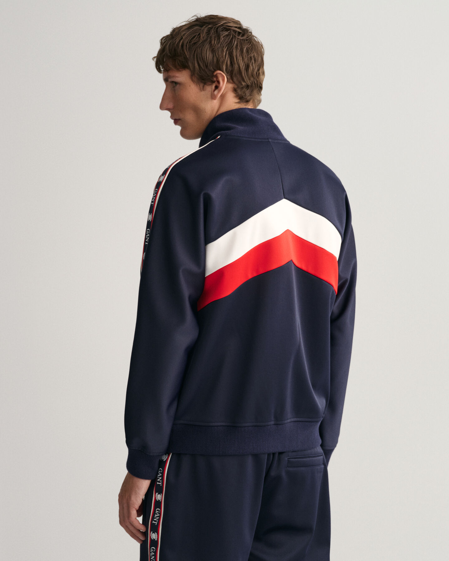 Blusão Tracksuit Retro Crest
