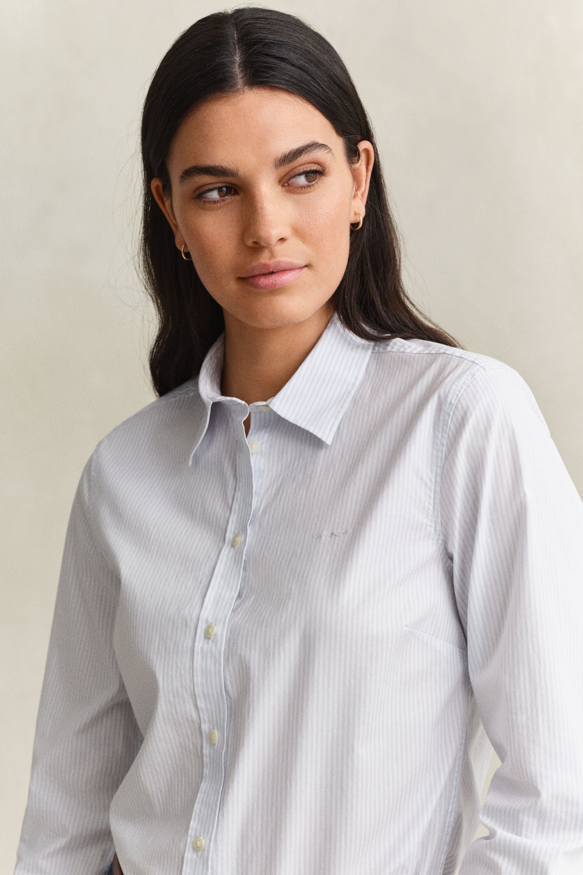 Camisa em popelina às riscas