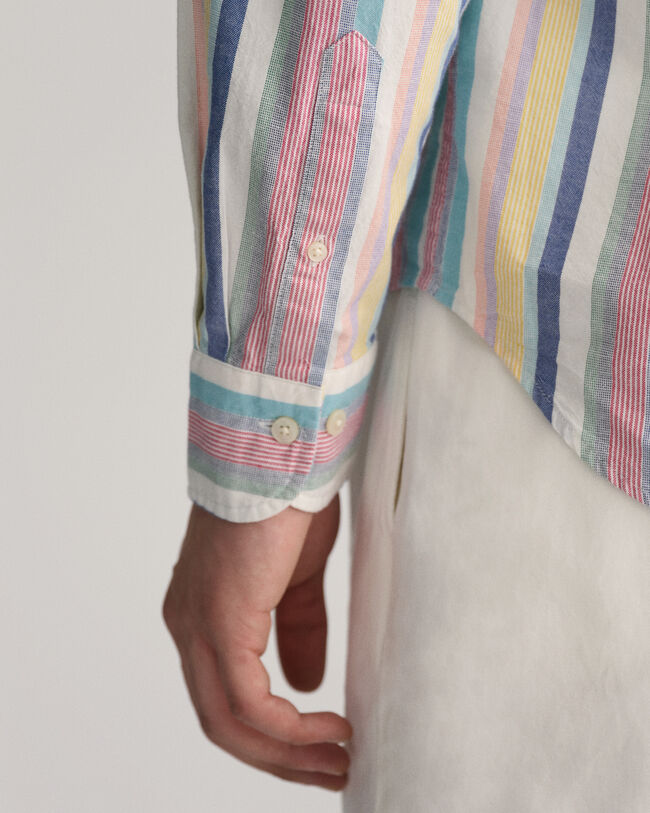 Camisa Oxford às riscas regular fit