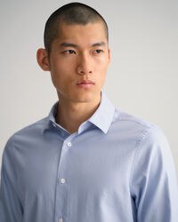 Camisa lisa em sarja slim fit