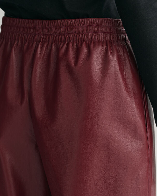 Calças Pull-On em pele sintética relaxed fit