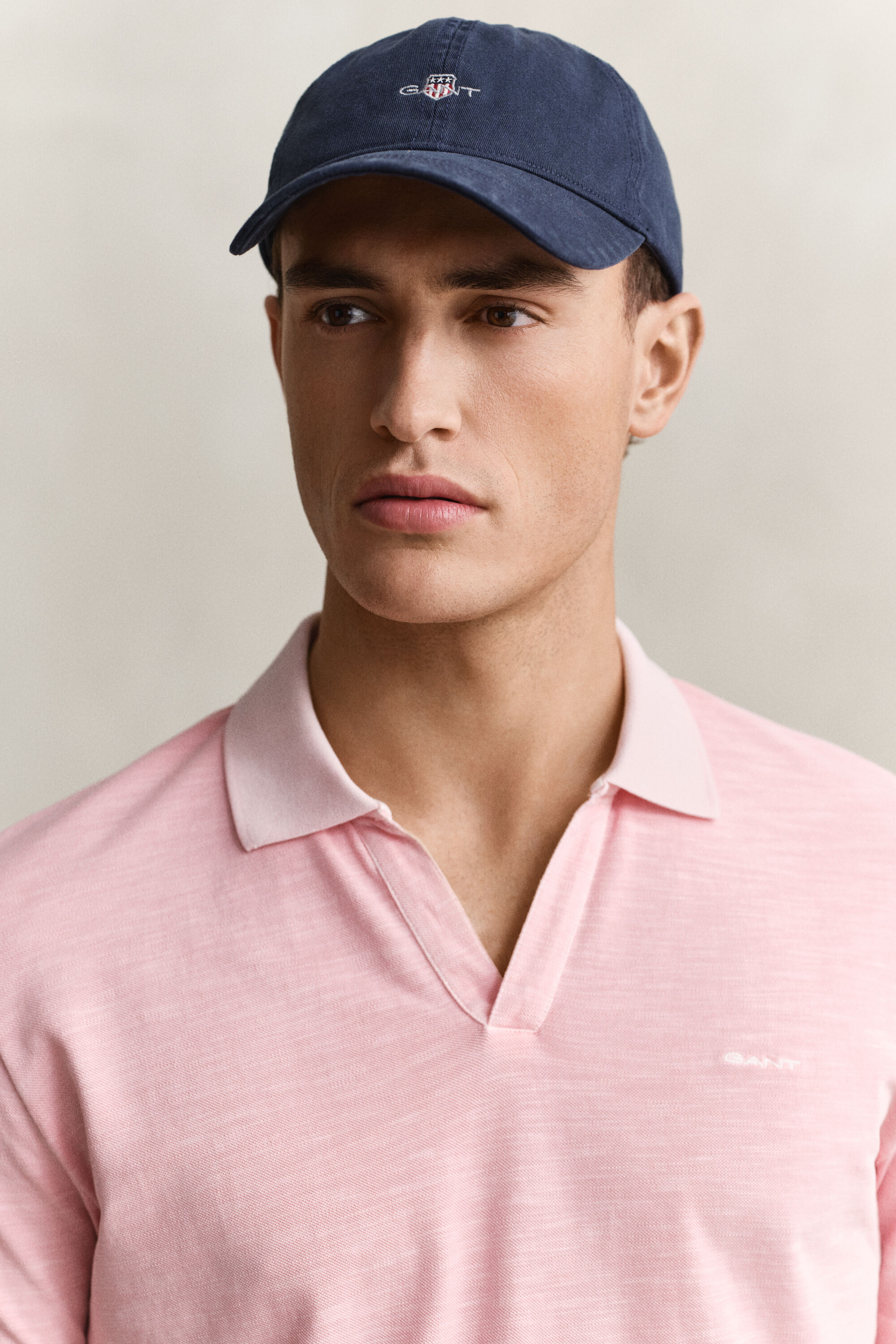 Polo com efeito desgastado