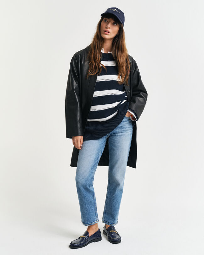 Camisola de malha texturizada às riscas com decote redondo