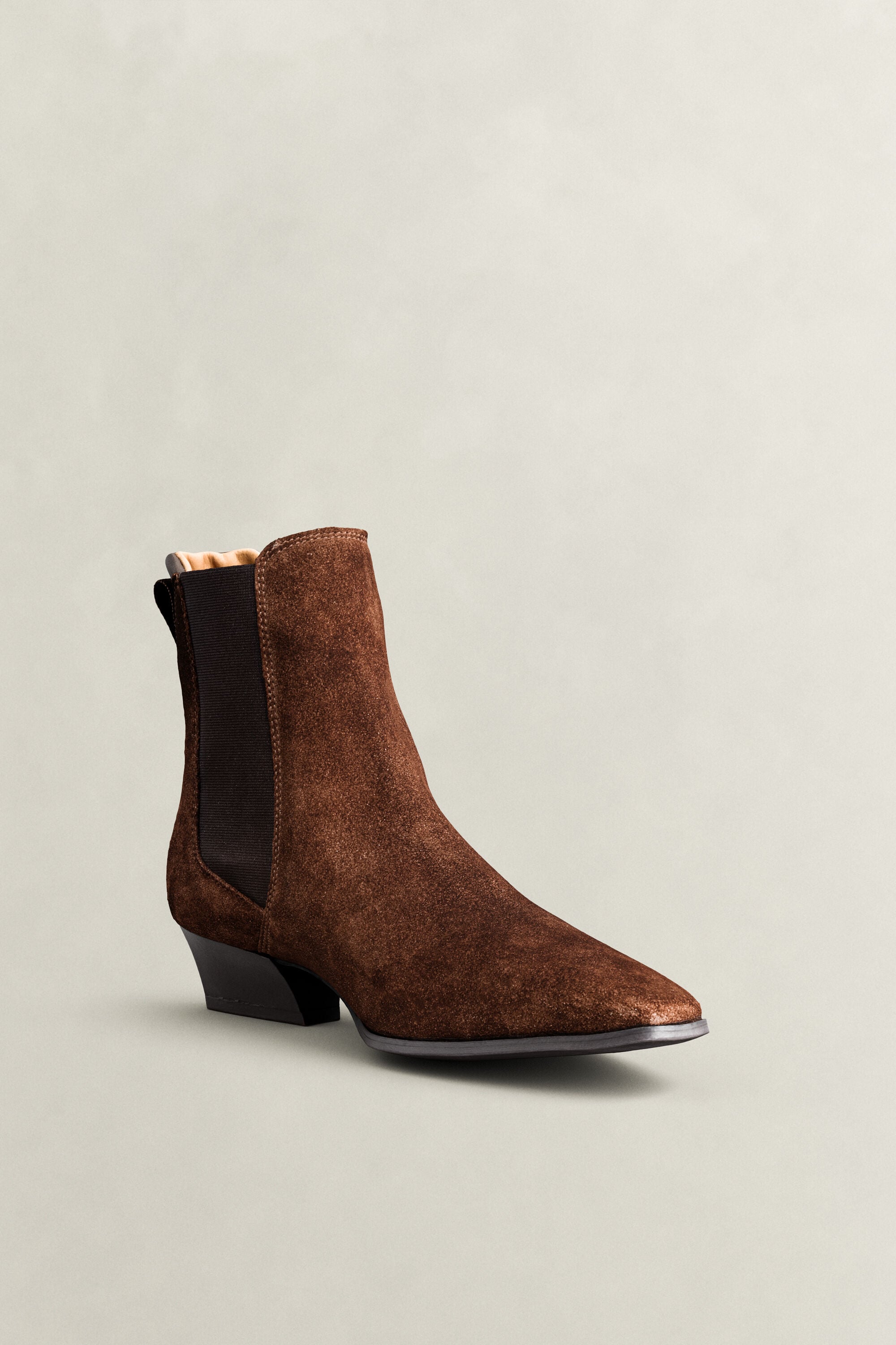 Botas Chelsea em camurça Bassotte