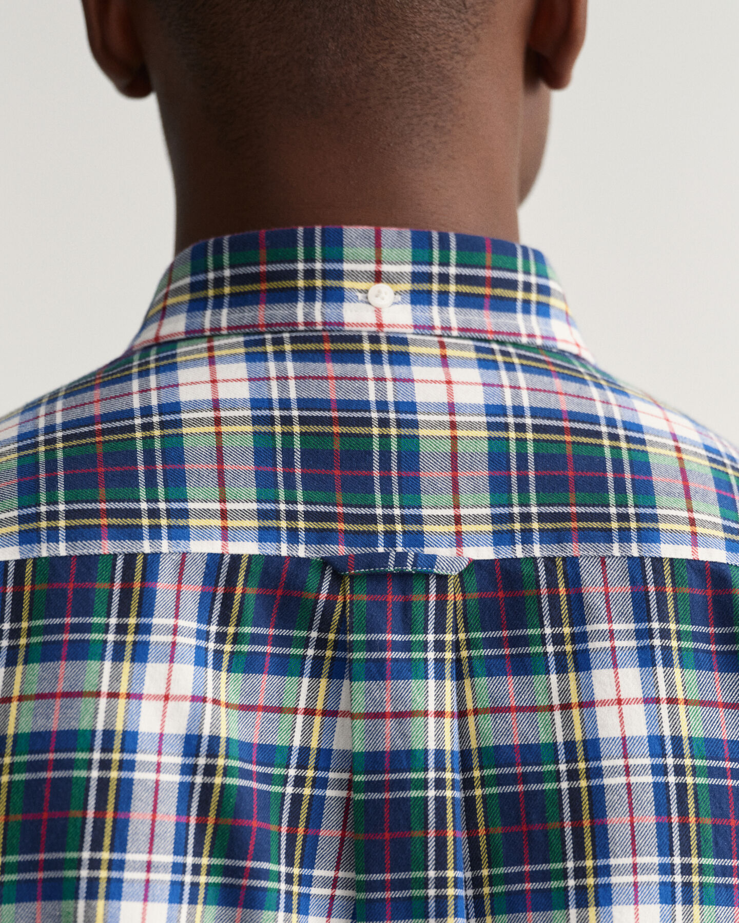 Camisa em padr&atilde;o xadrez tartan regular fit
