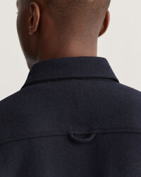 Sobrecamisa em mistura de lã