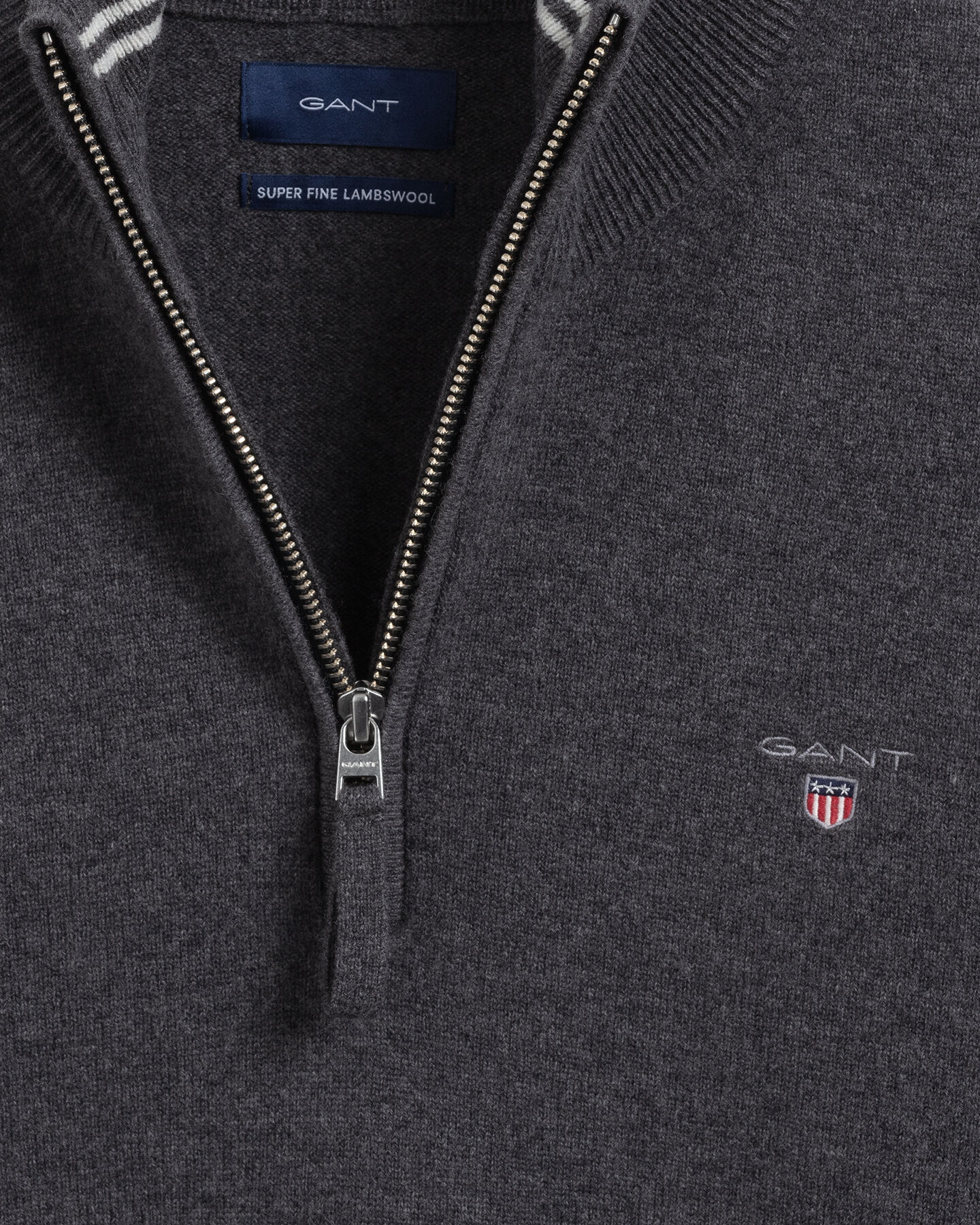 Pulover com meio fecho em l&atilde; extrafina