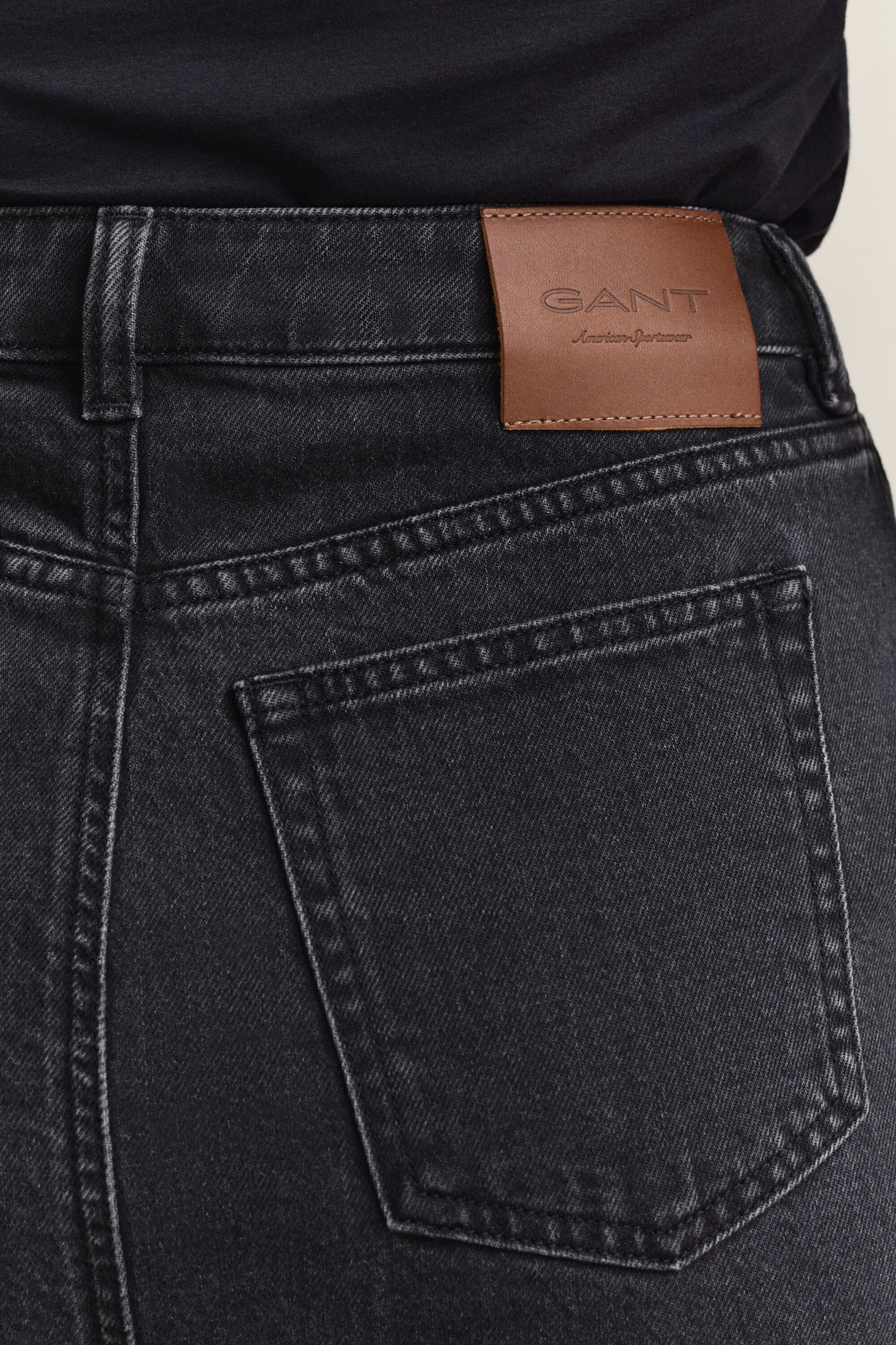 Saia lápis em ganga