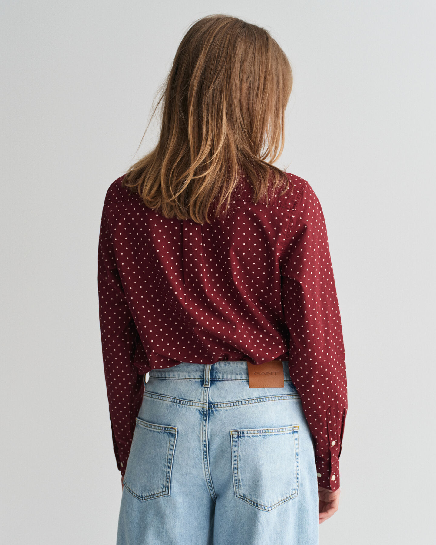 Camisa em voile de algod&atilde;o com estampado &agrave;s bolinhas regular fit