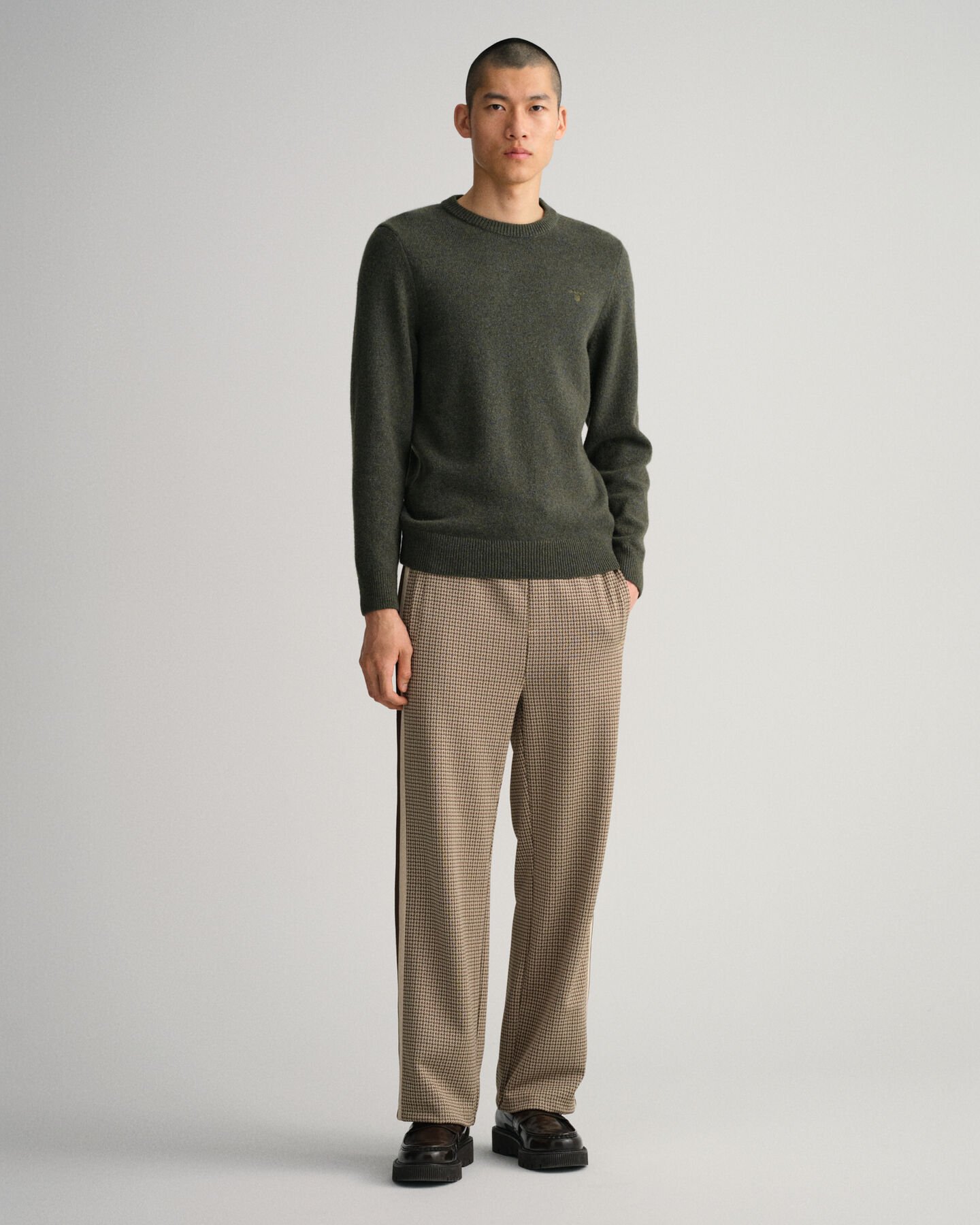 Pulover com decote redondo em malha de neps mesclada