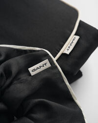 Conjunto de oferta com máscara para dormir e scrunchie em seda