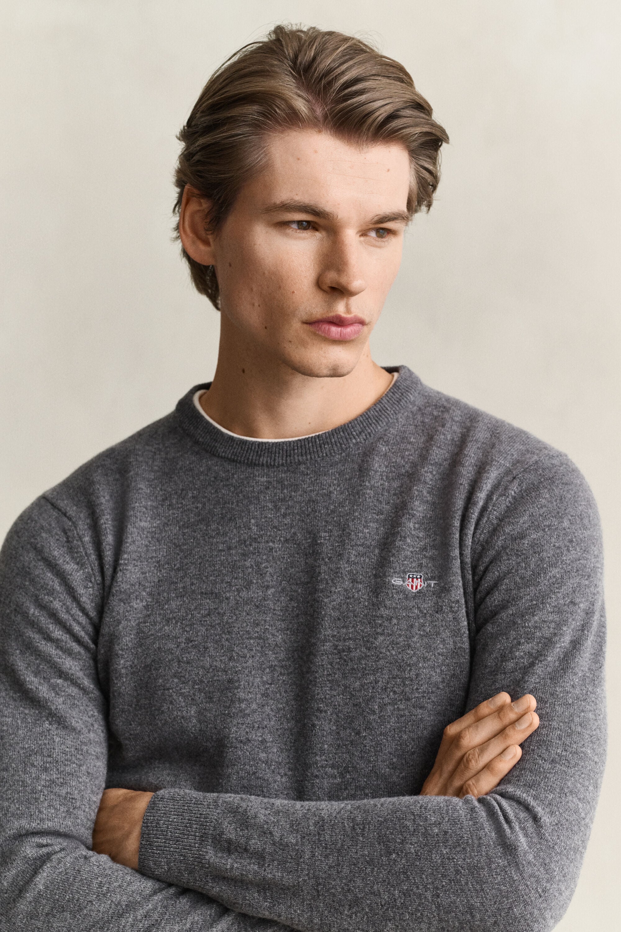 Camisola de malha com decote redondo em lã