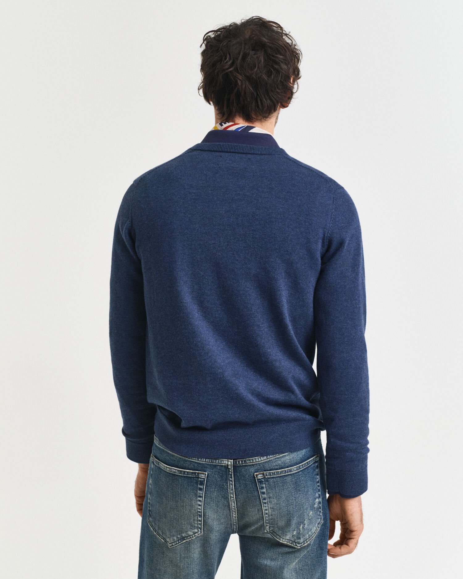 Pulover com decote em V em algodão clássico