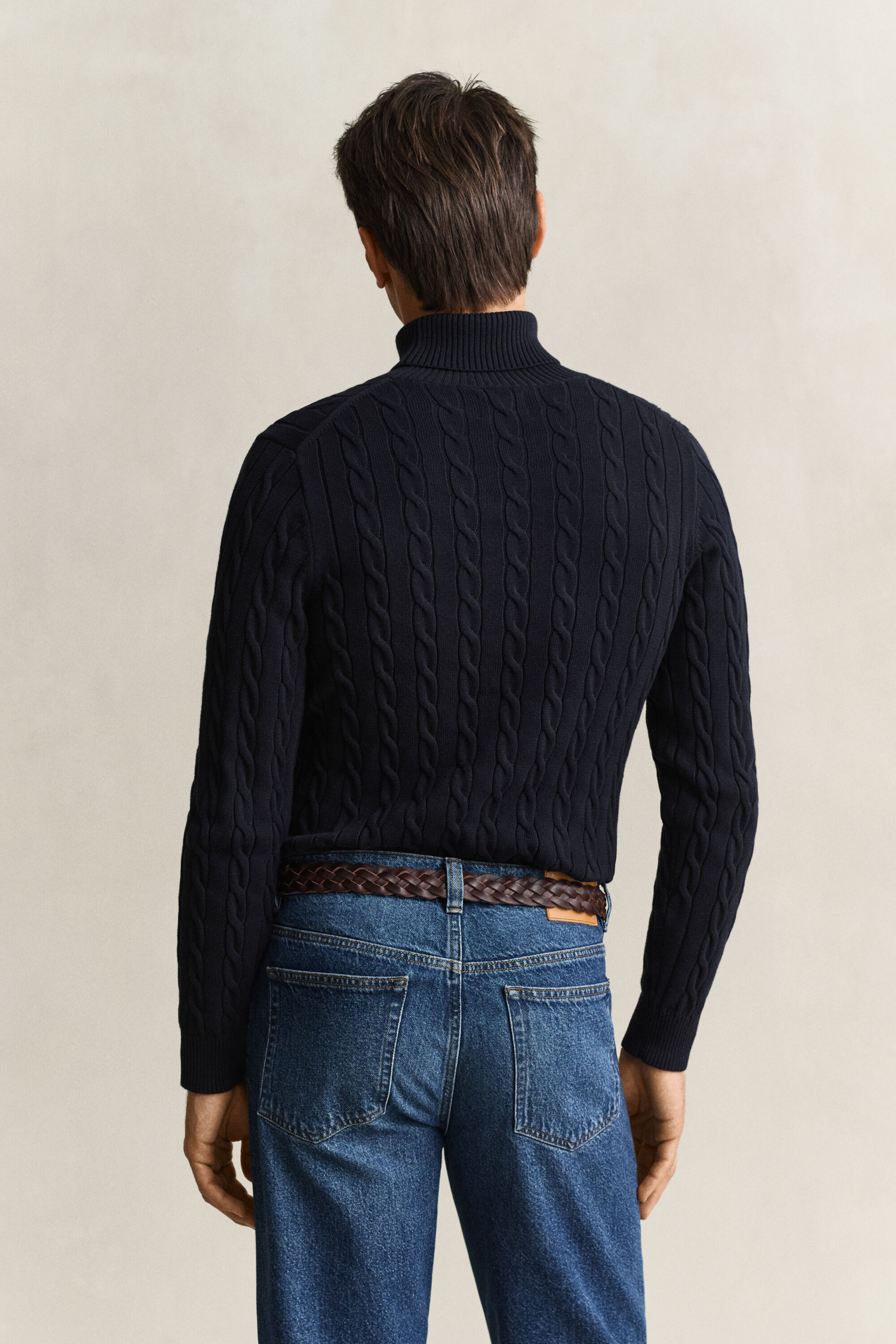 Camisola de gola alta em malha entrançada de algodão