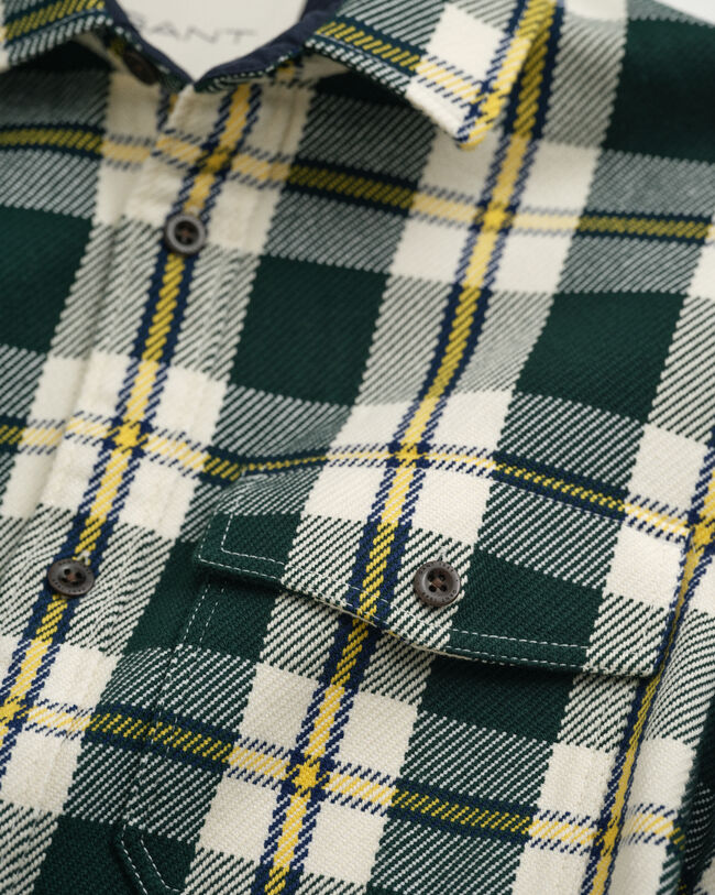 Sobrecamisa em sarja resistente com padrão de xadrez