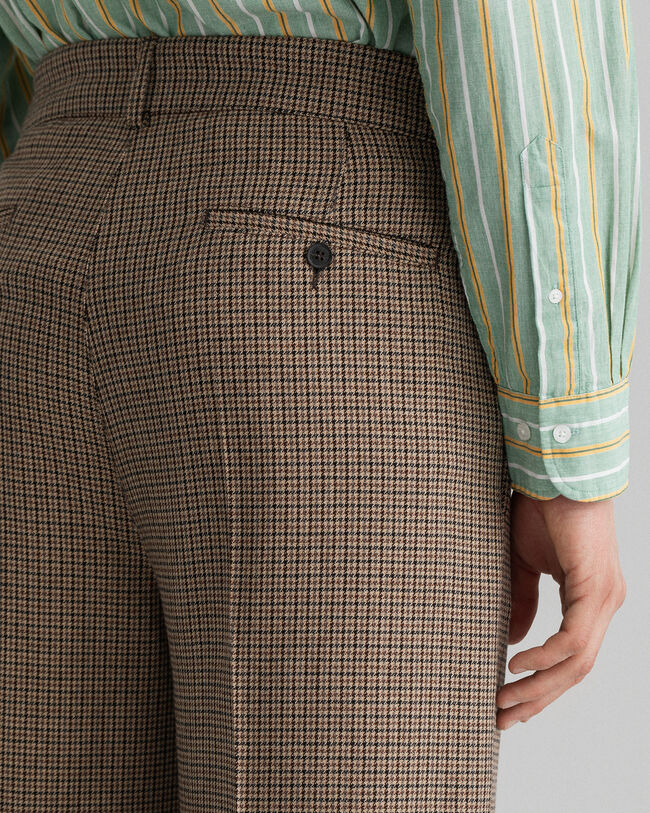 Calças de fato com padrão de xadrez e pregas