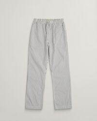 Calças de pijama às riscas