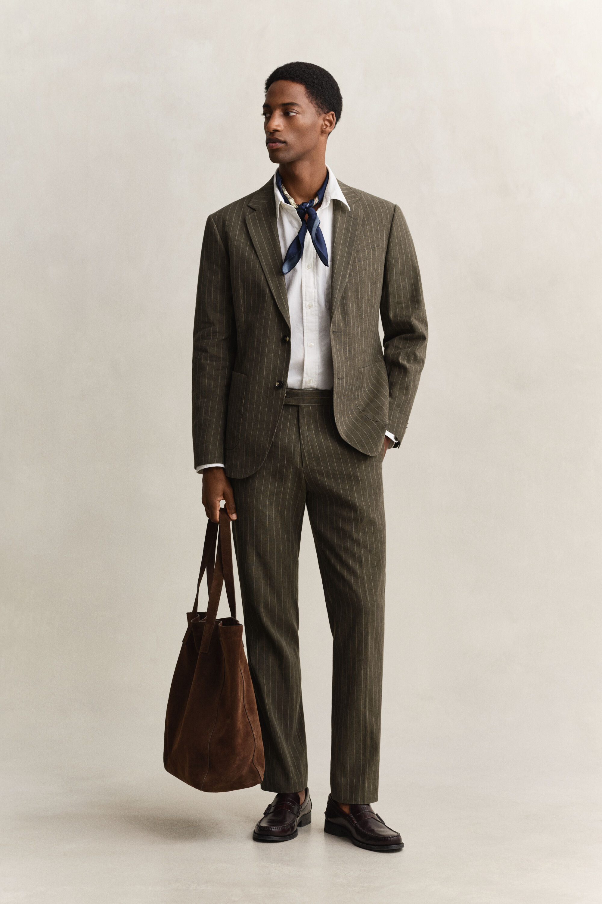 Casaco de fato às riscas