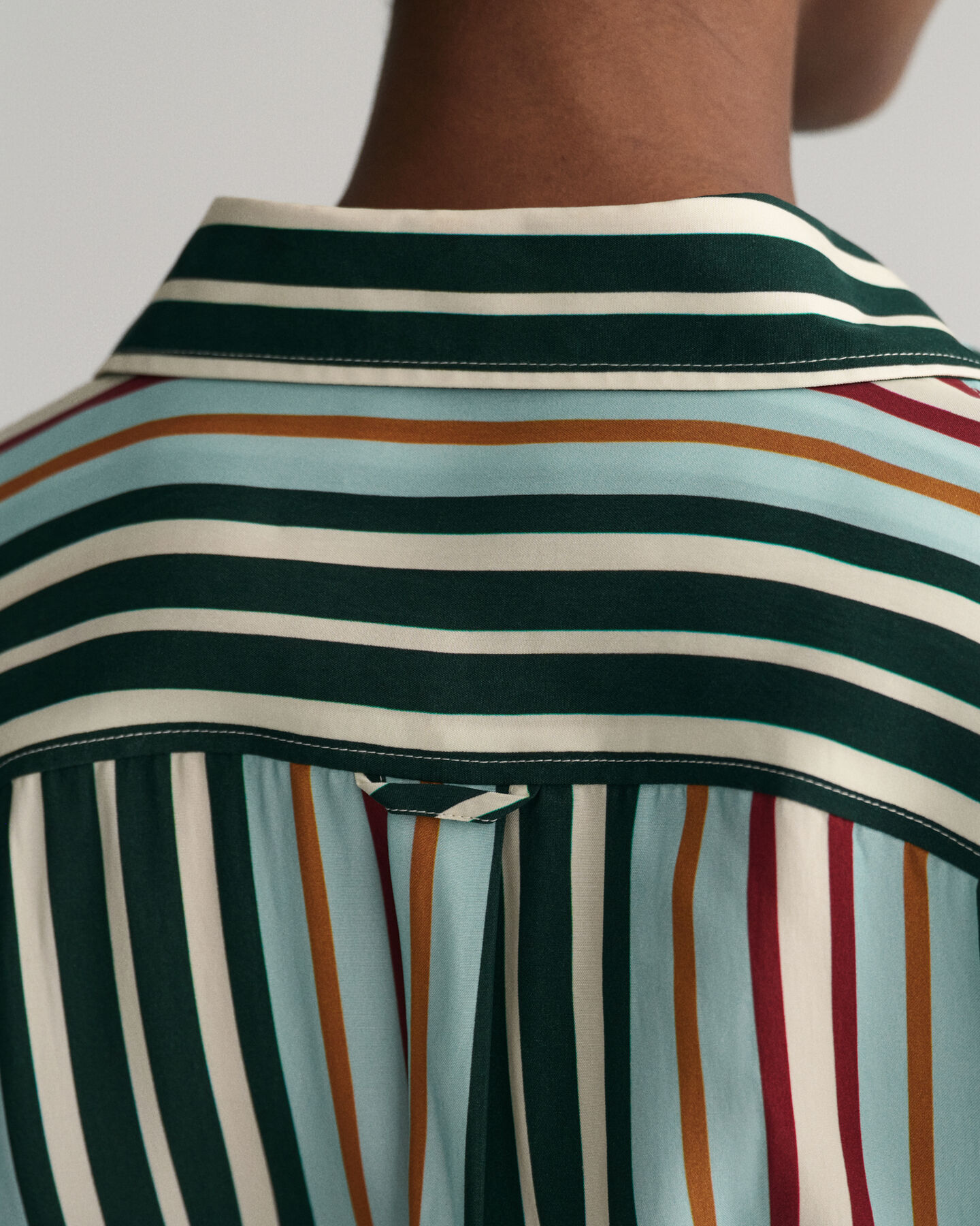 Vestido-camisa &agrave;s riscas relaxed fit