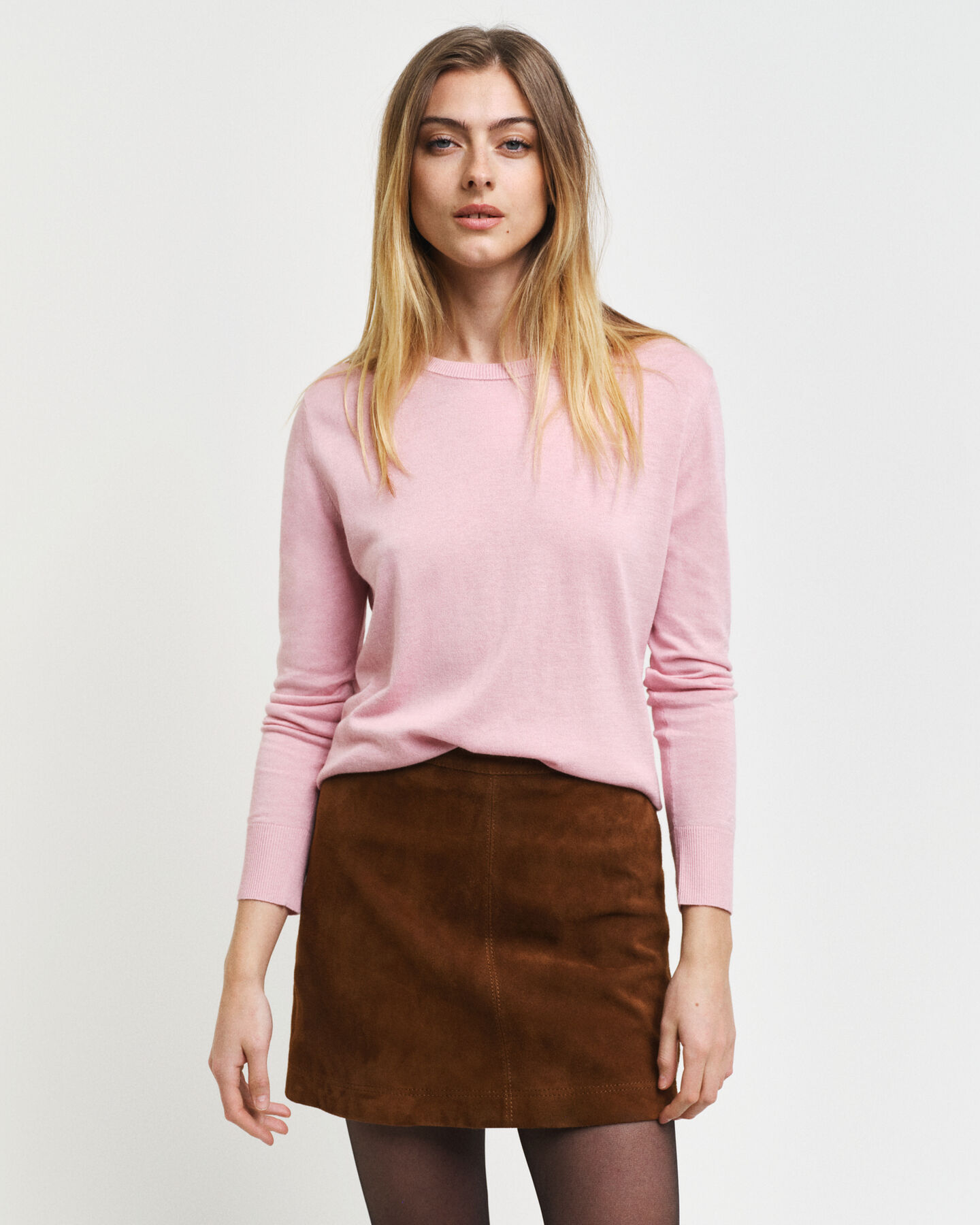 Pulover em malha fina com decote redondo