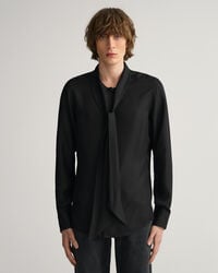 Camisa lisa com laço slim fit