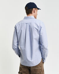 Camisa Oxford cl&aacute;ssica &agrave;s riscas regular fit