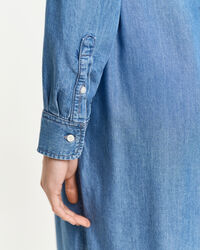 Vestido-camisa em chambray