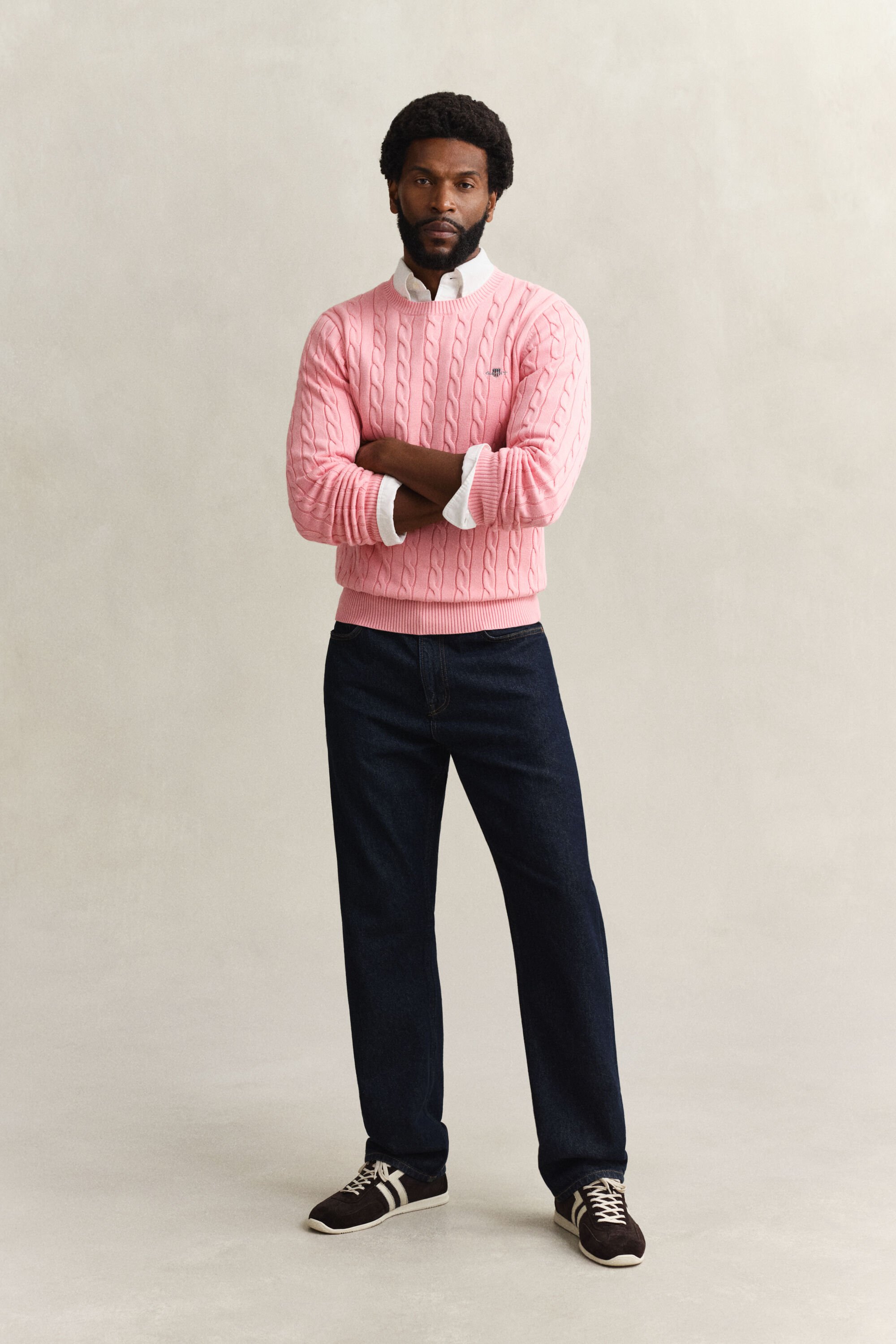 Camisola em malha entrançada de algodão com decote redondo