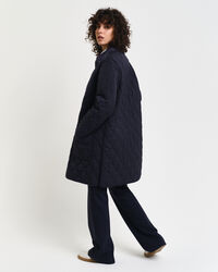 Sobretudo acolchoado com detalhes em bombazina