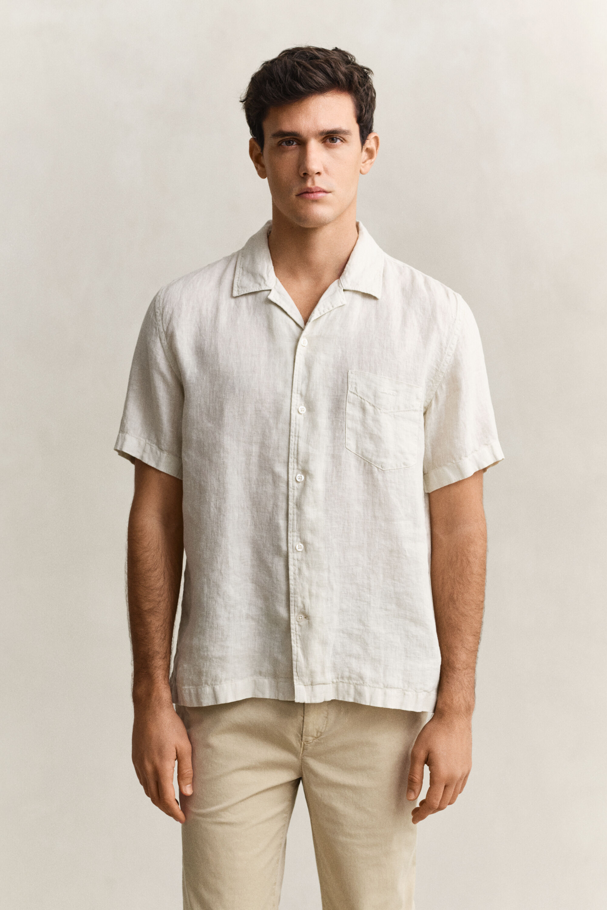 Camisa de manga curta em linho
