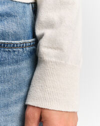 Pullover com decote em V Contrast