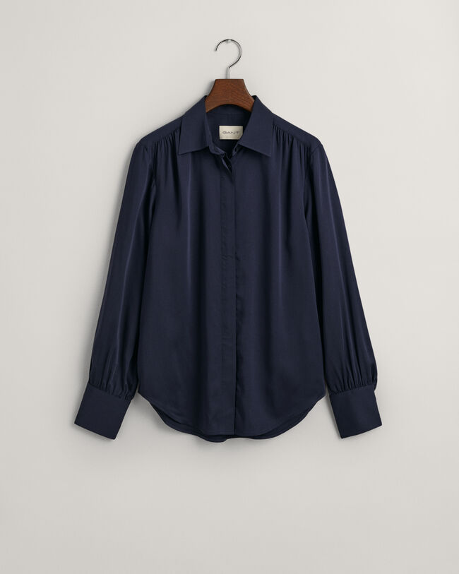 Camisa em cetim regular fit