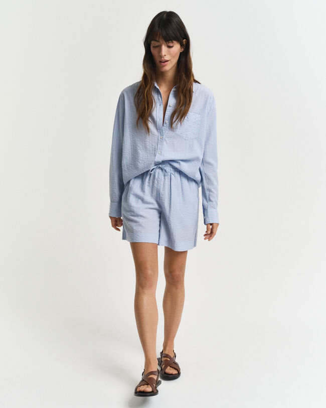 Cal&ccedil;&otilde;es Seersucker &agrave;s riscas no mesmo tom