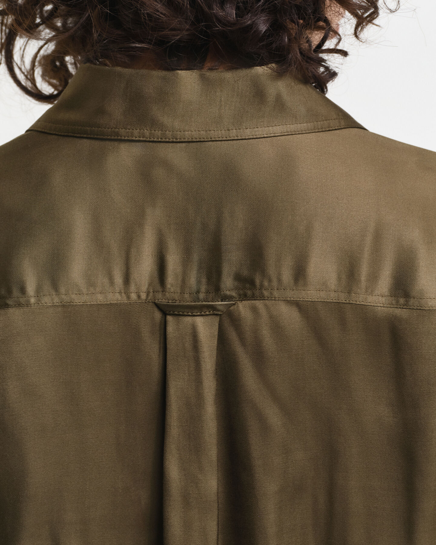 Camisa com bolsos regular fit