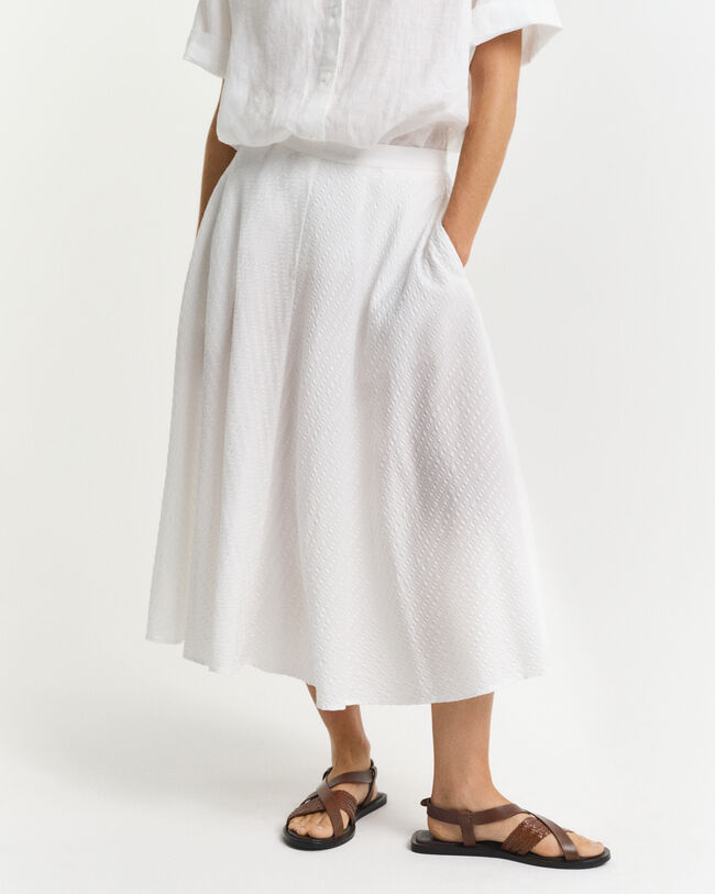 Saia Seersucker às riscas no mesmo tom