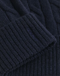 Gorro em malha entrançada de lã