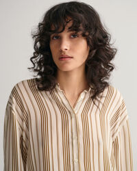 Camisa &agrave;s riscas relaxed fit