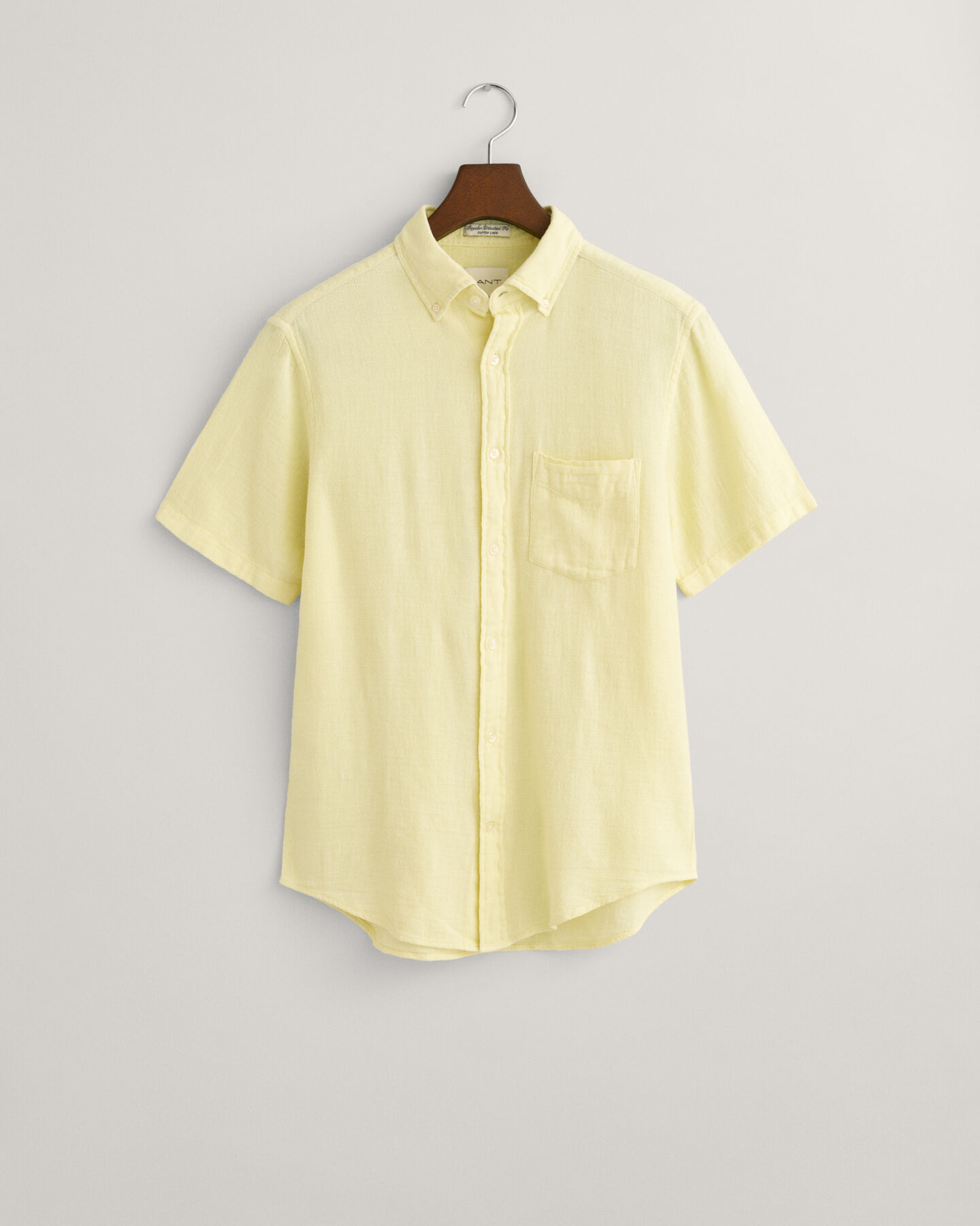 Camisa de manga curta em linho e algod&atilde;o texturizado regular fit