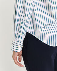 Camisa em popelina às riscas Classic regular fit