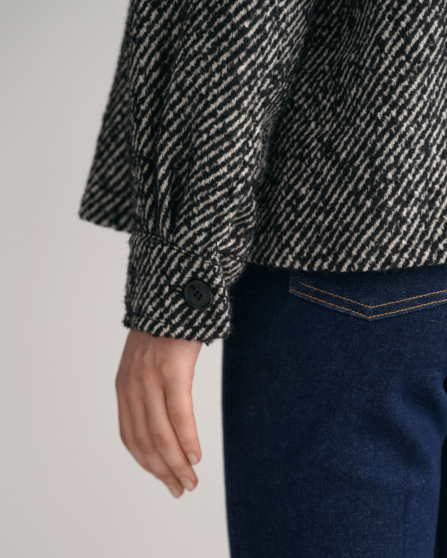 Casaco de lã curto com padrão