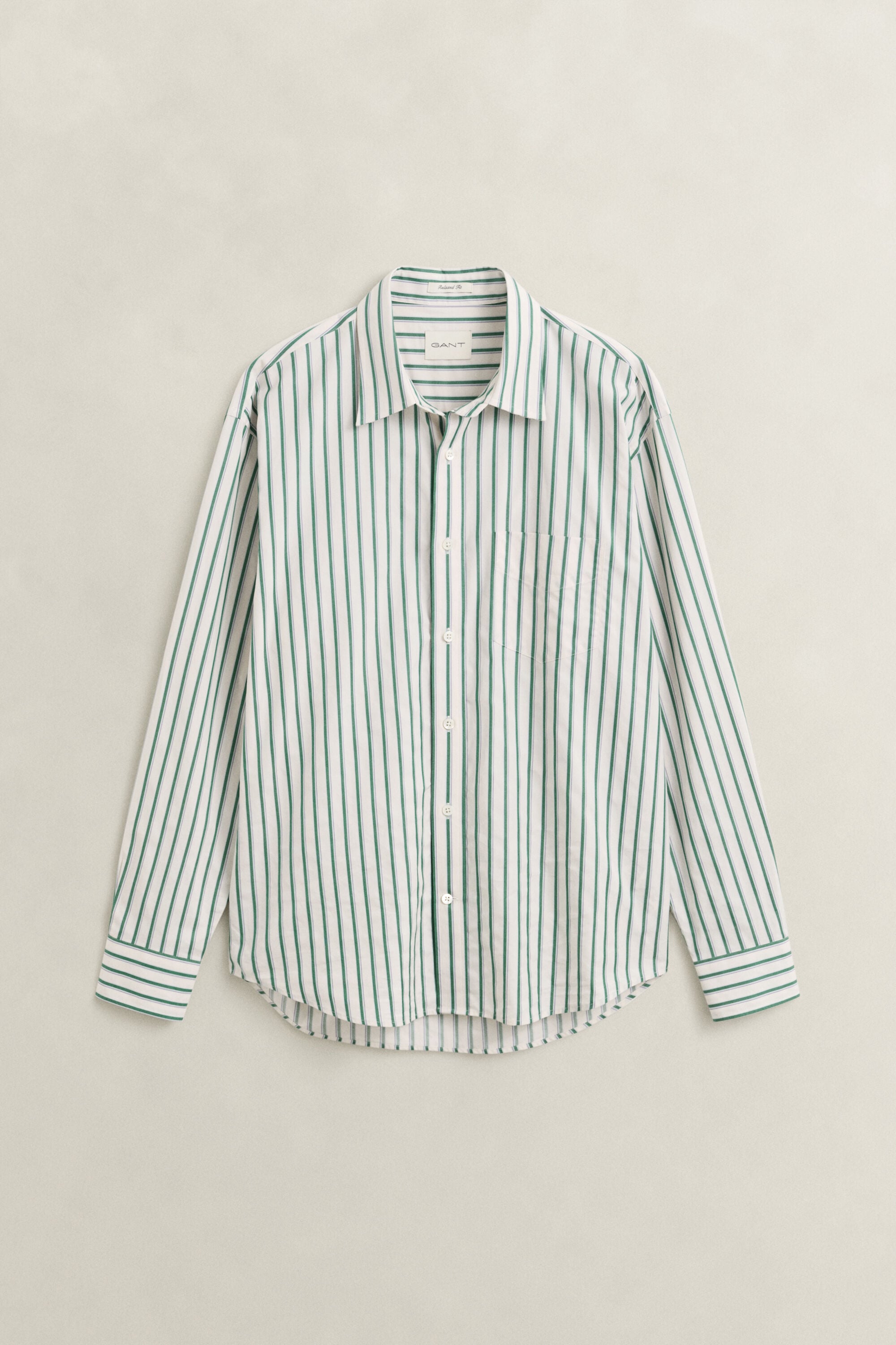 Camisa em tecido Dobby às riscas