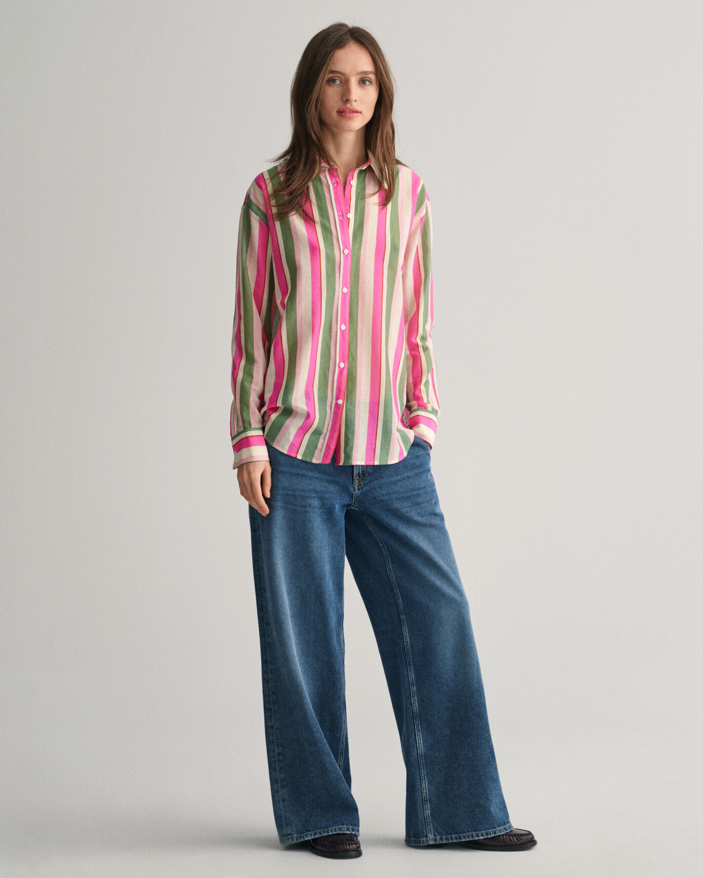 Camisa em seda e algod&atilde;o &agrave;s riscas relaxed fit