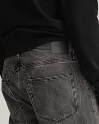 Calças de ganga com lavagem vintage Hayes slim fit