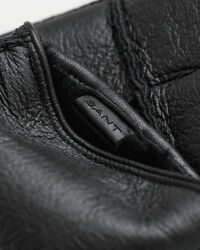 Mitenes em pele e lã de carneiro