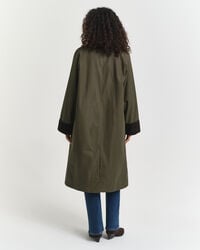 Gabardina em algodão com acabamento encerado