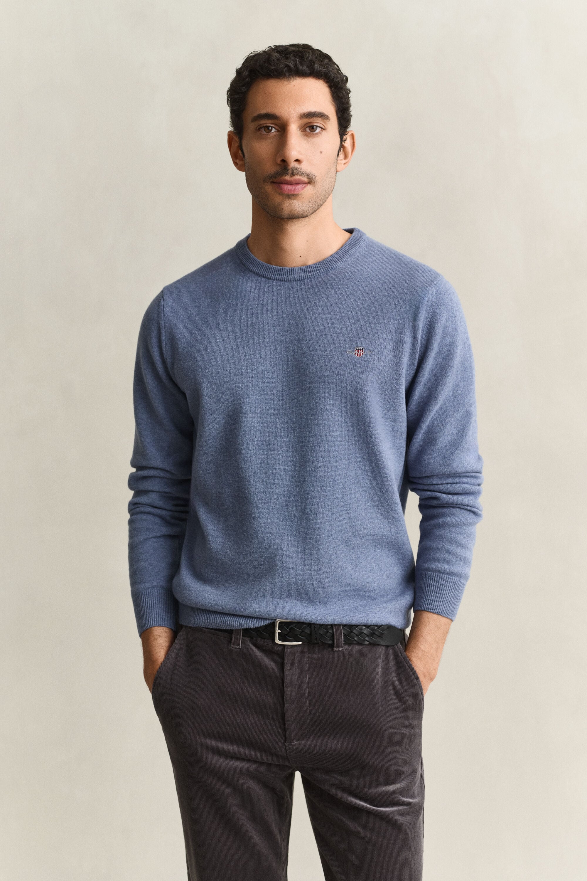 Camisola de malha com decote redondo em lã