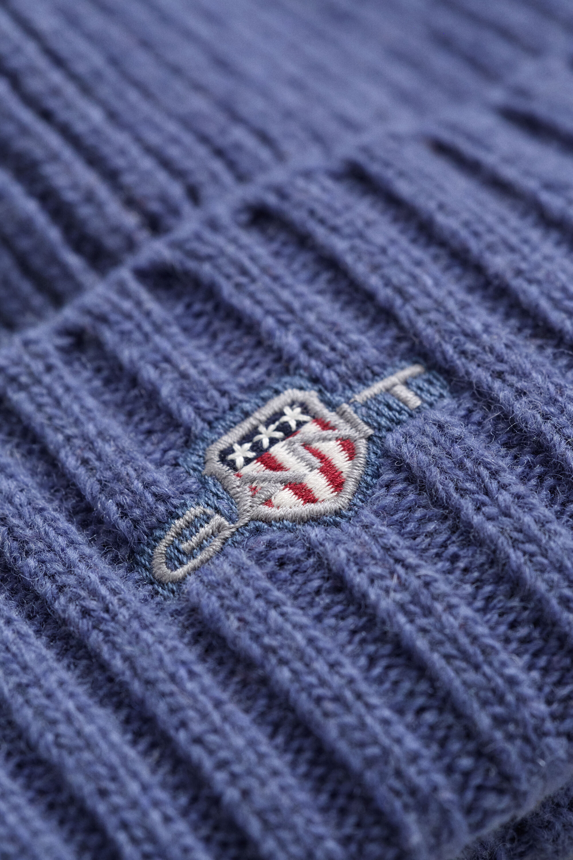 Gorro em lã Shield