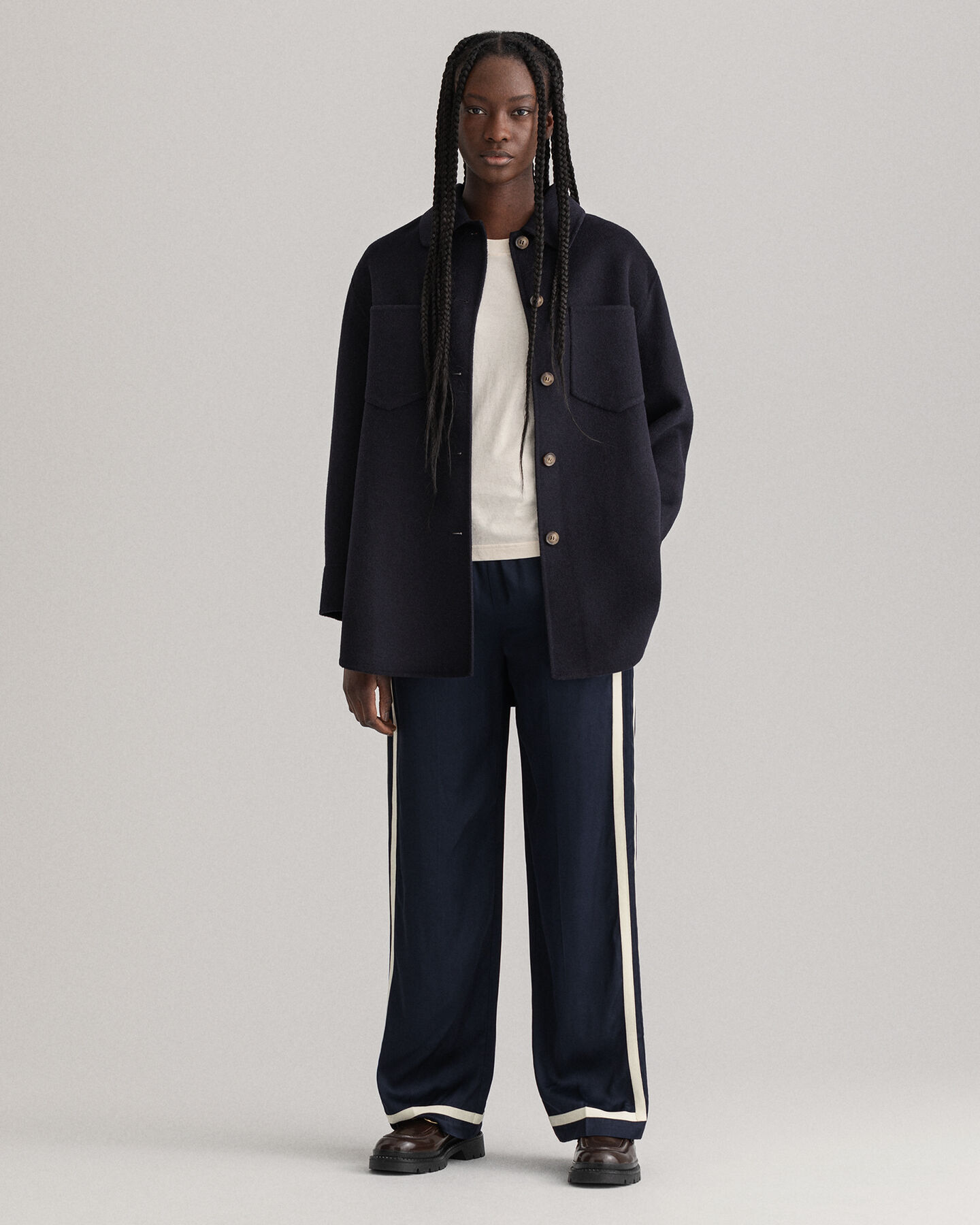 Casaco-camisa cosido &agrave; m&atilde;o