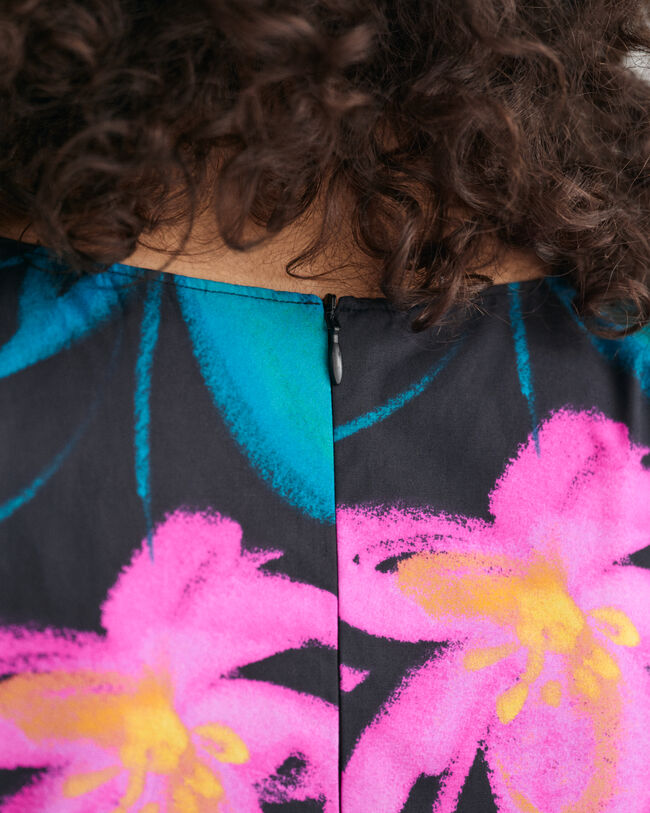 Blusa com mangas volumosas e estampado Floral